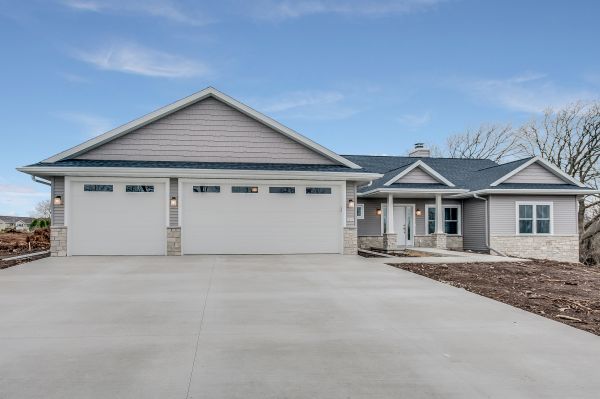 Driveway Concrete Laying Service in Columbus